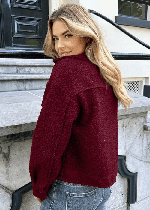 Bouclé-Jacke mit Reißverschluss – Trend Herbst/Winter 2025