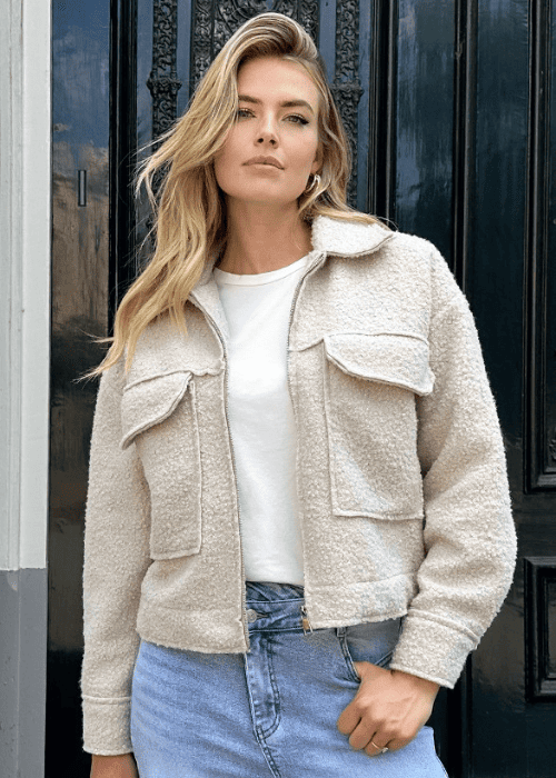 Bouclé-Jacke mit Reißverschluss – Trend Herbst/Winter 2025
